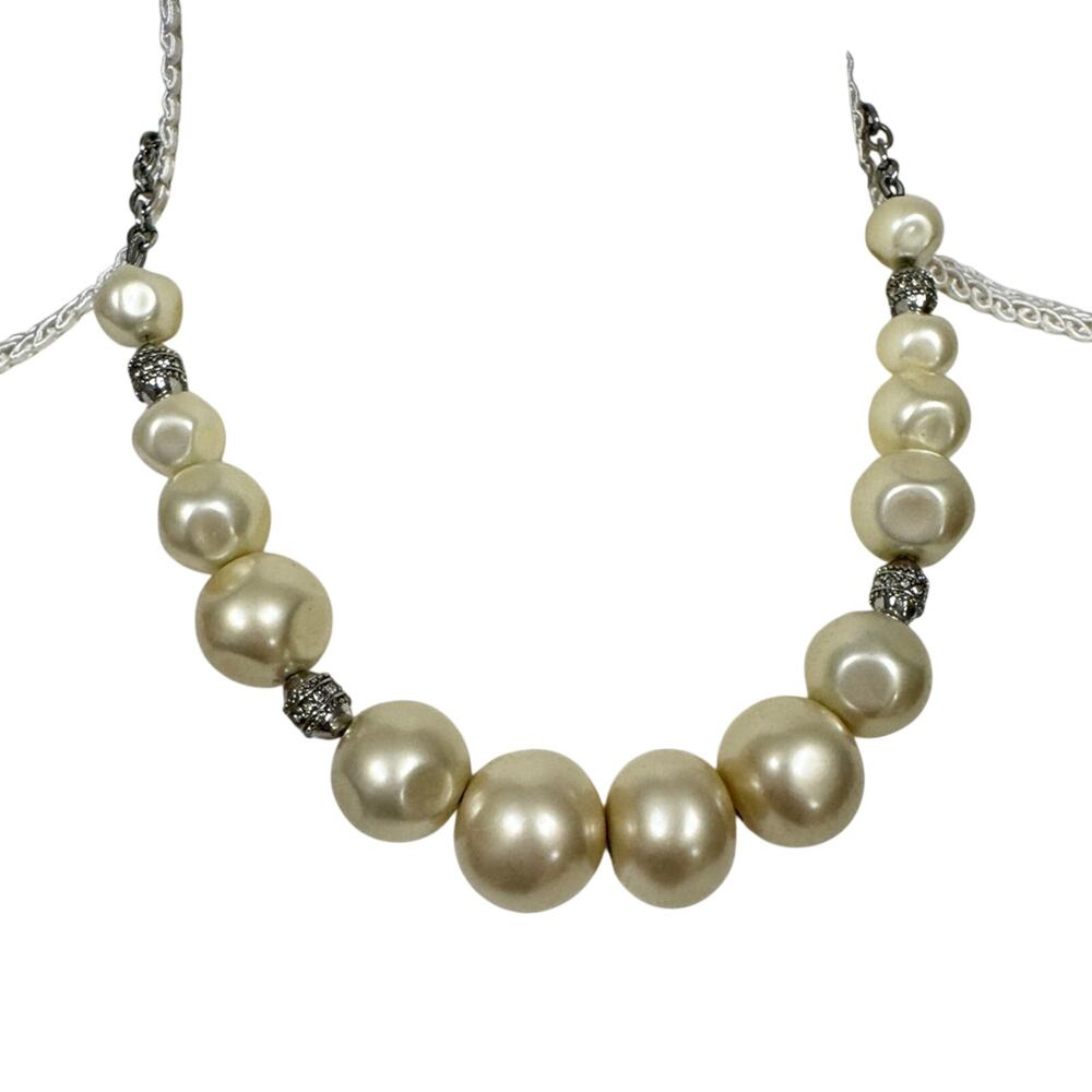 Lia Sophia Faux Pearl Silver Tone Necklace Women’s Jewelry Classic Trad Wife